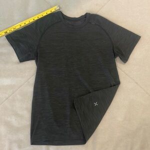 Lululemon Metal Vent Tech short sleeve shirt